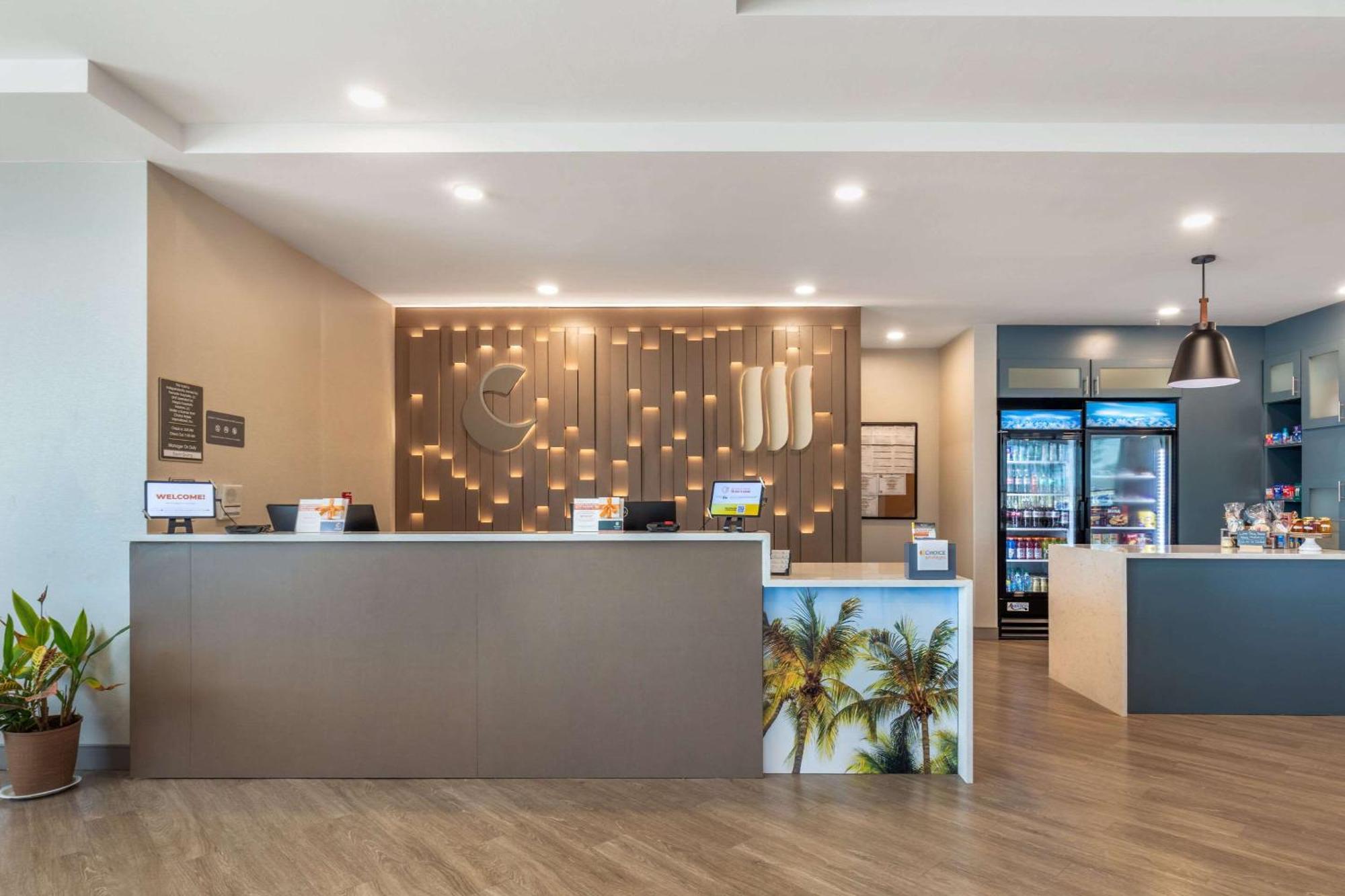 Comfort Suites Fort Myers East I-75 Buitenkant foto