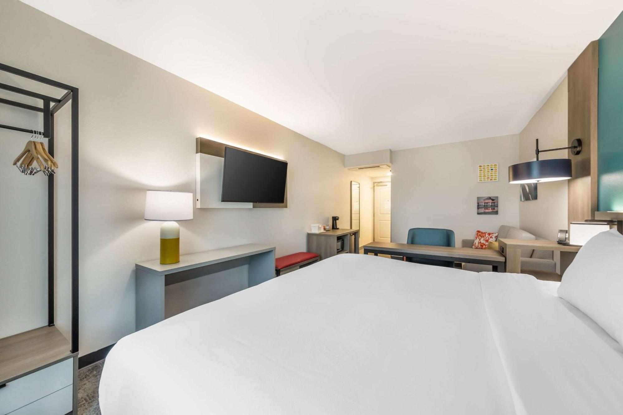 Comfort Suites Fort Myers East I-75 Buitenkant foto